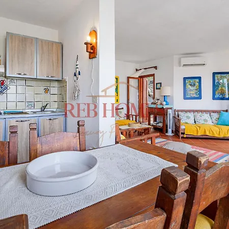 Mala House Monte Ladu شقة بورتو روتوندو